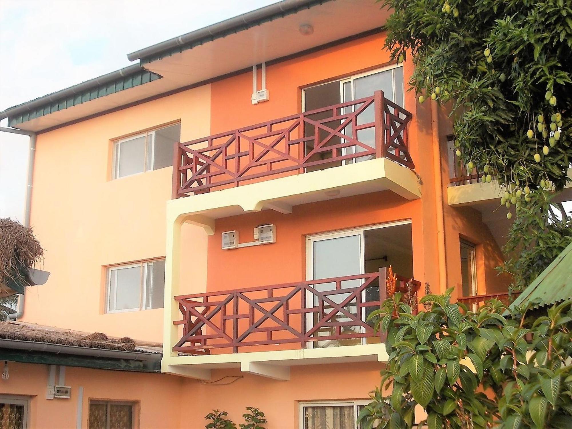 Hotel Restaurant Gites Kribi Bilik gambar