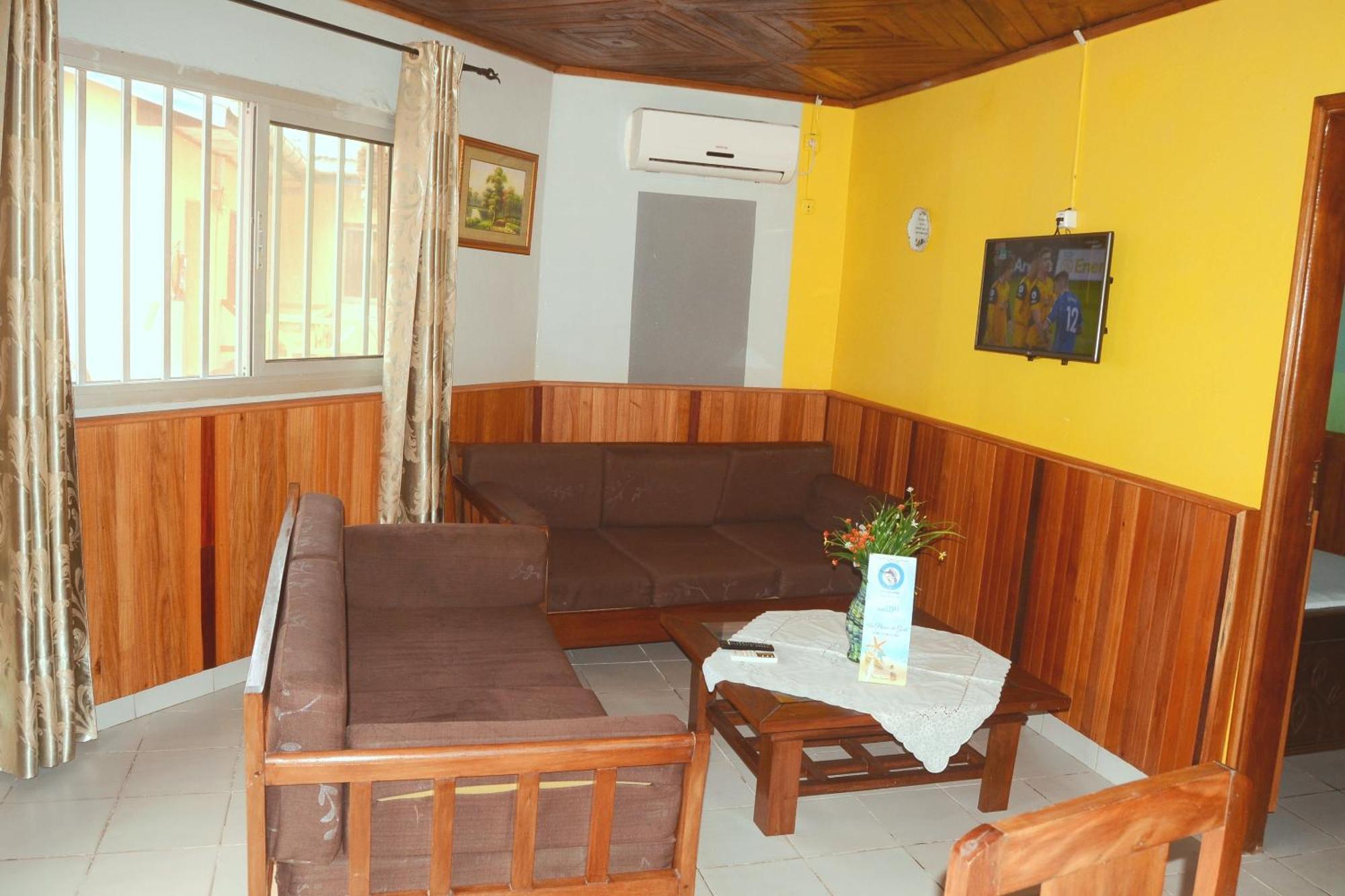 Hotel Restaurant Gites Kribi Bilik gambar