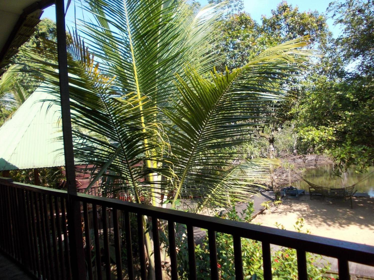 Hotel Restaurant Gites Kribi Bilik gambar